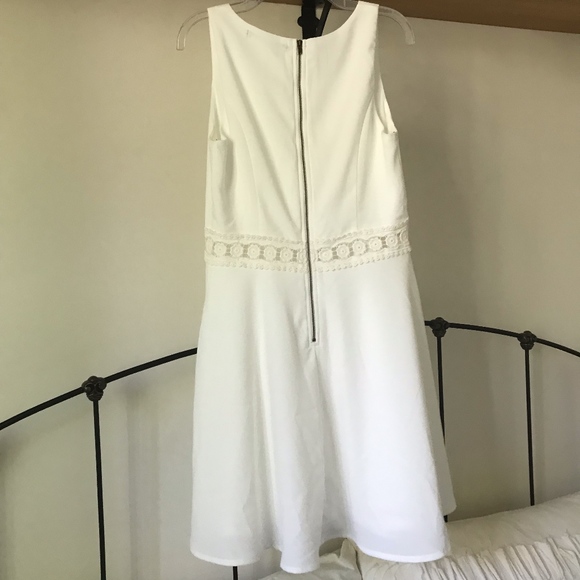 White Dress - Picture 3 of 4